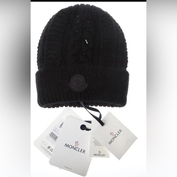 MONCLER BLACK CABLE KNIT CRYSTALS EMBROIDER LOGO PATCH BEANIE HAT NEW WITH TAGS